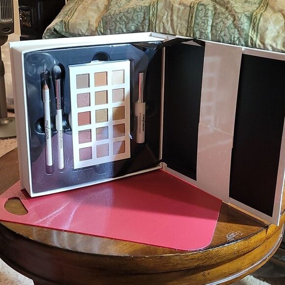 BRAND NEW  PROFUSION BEAUTY BOX EYE COLLECTION - Picture 3 of 11